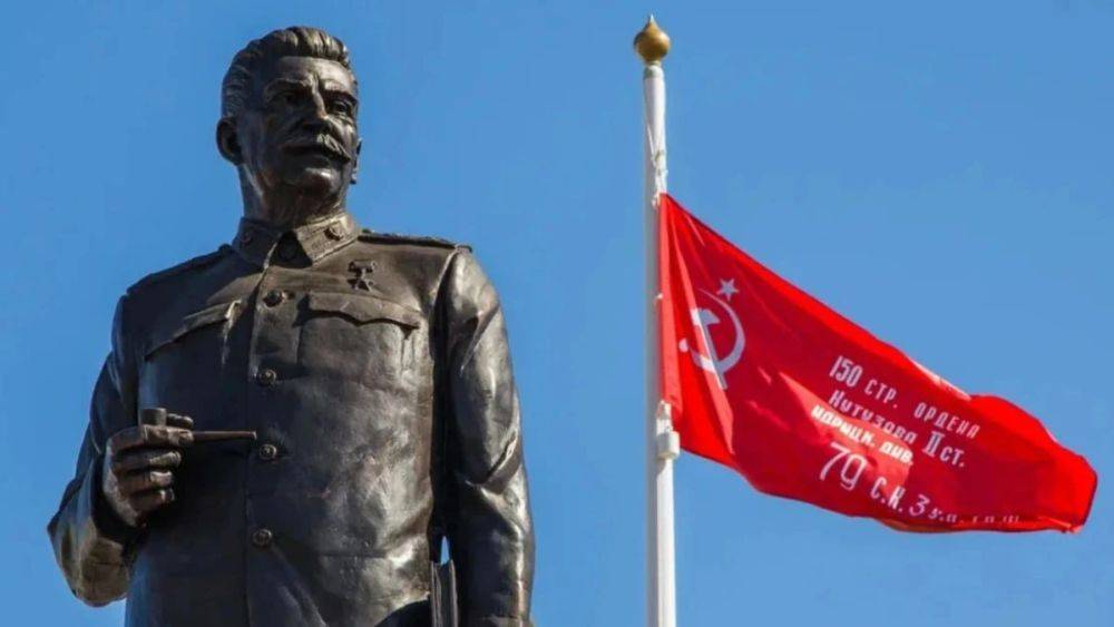 В России установлены 110 памятников Сталину, их число растёт