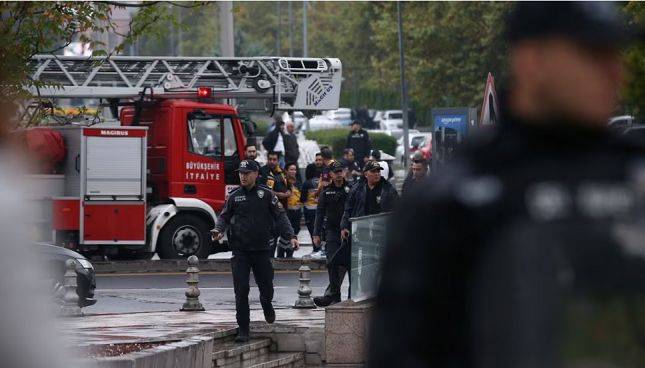 Смертник взорвал себя у здания МВД Турции в Анкаре