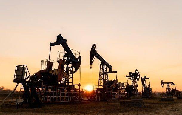 Российская нефть Urals превысила установленный в прошлом году "потолок цен"