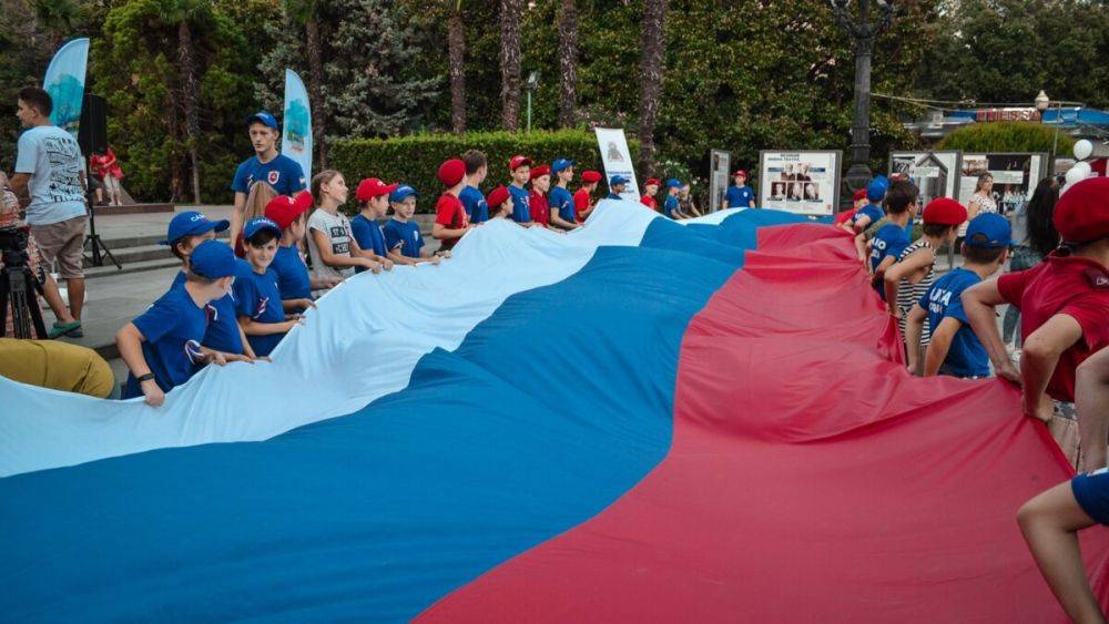 В Карелии студента отчислили за шутку при выносе российского флага