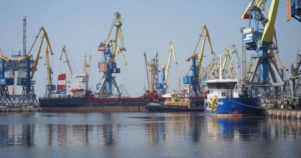 В Мариупольский порт впервые вошел морской балкер России