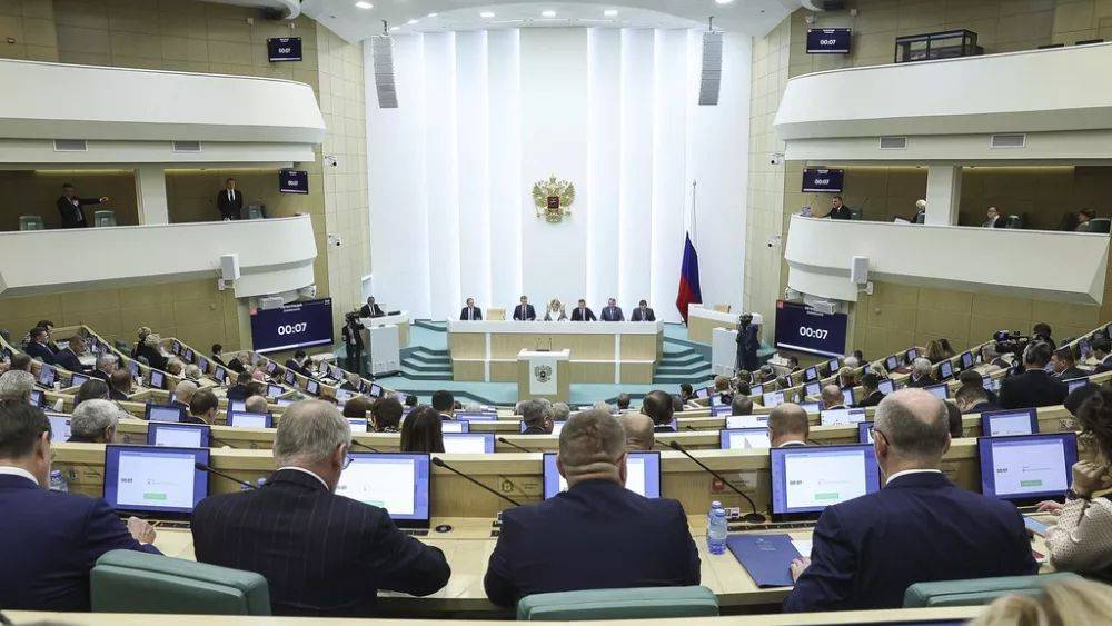 Парламент РФ одобрил выход из договора о ядерных испытаниях