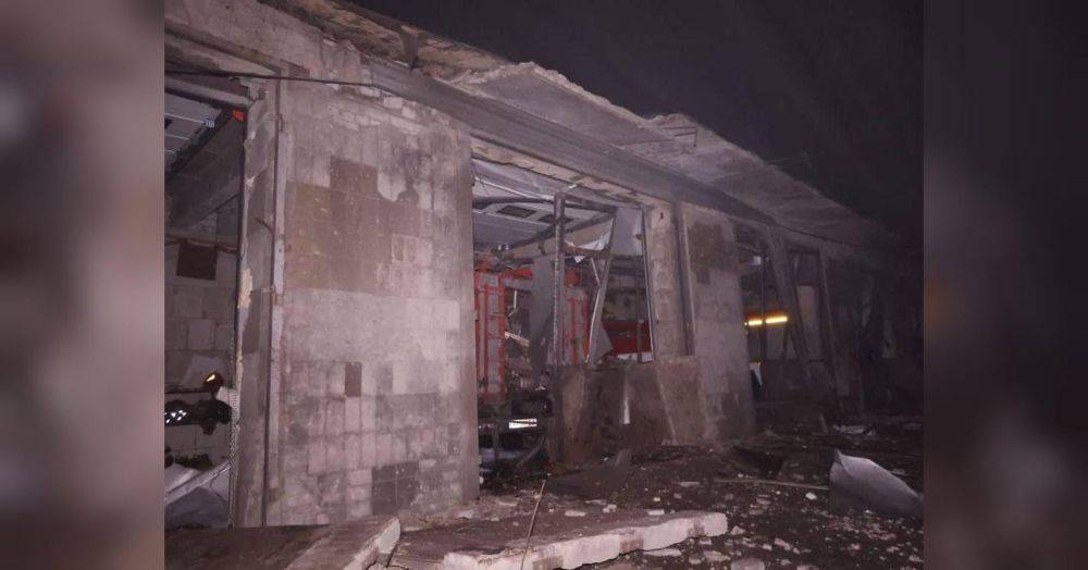 Кровавый «подарок» оккупантов: россияне ударили ракетами по пожарной части в Изюме к юбилею