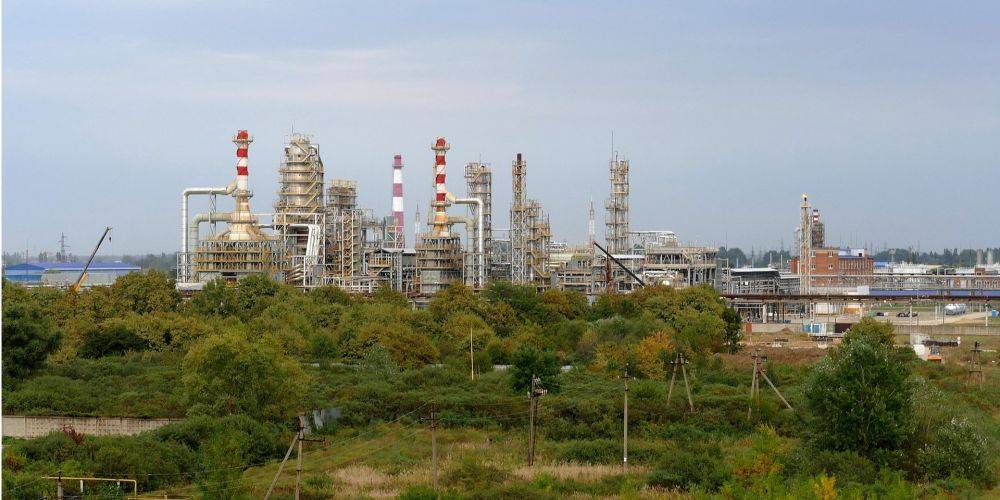 Дрон атаковал нефтеперерабатывающий завод в Краснодарском крае