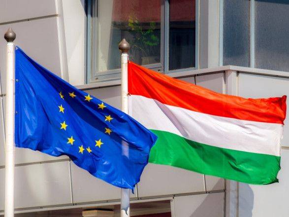FT: ЕС планирует разморозить 13 млрд евро для Венгрии ради возможной помощи Украине