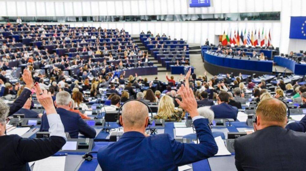 Европарламент поддержал создание фонда помощи Украине на 50 млрд евро