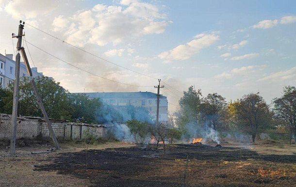 Россияне сбросили авиабомбы на село в Херсонской области