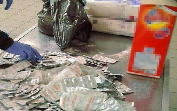 Осуждены наркоторговцы, которые прятали "товар" в стиральном порошке