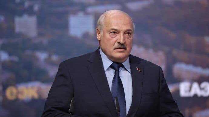 Лукашенко требует от России компенсацию из-за более позднего ввода в эксплуатацию Белорусской АЭС