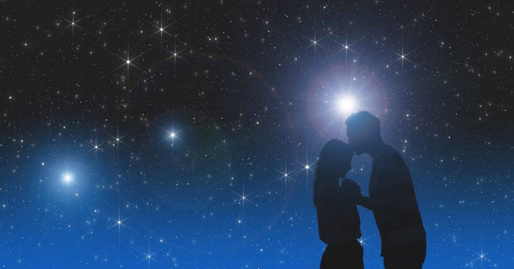 Романтический ноябрь: три знака Зодиака, которым повезет в любви в последний месяц осени 2023 года