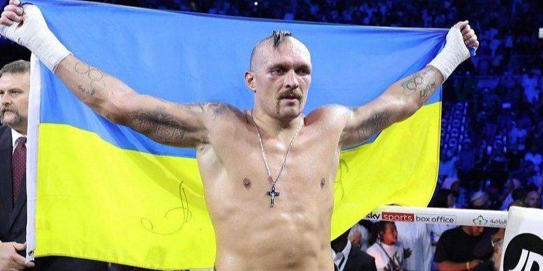 «Сражается в ринге так, как солдат»: президент WBC заявил, что Усик один из самых храбрых героев в истории Украины