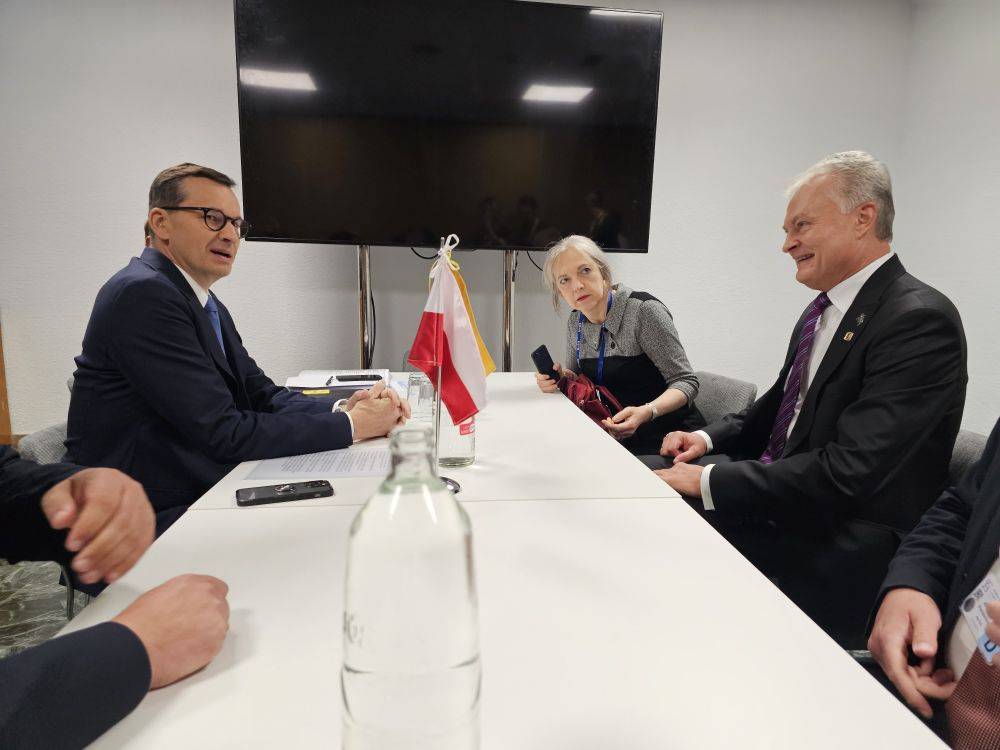 Науседа призывает премьера Польши активнее помогать Украине с экспортом зерна