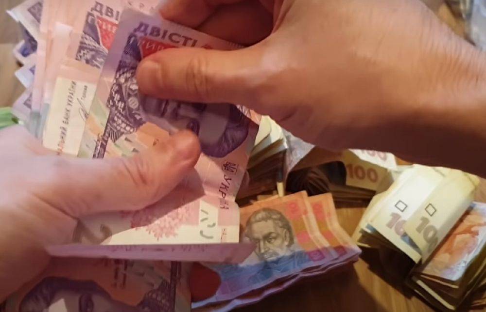 В ЕС еще не взяли, а деньги уже должны: украинцев заставят платить еще один налог
