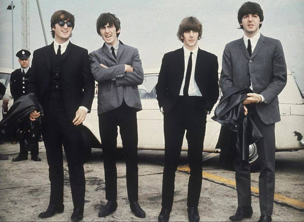 Музыкальный рейтинг в Великобритании возглавила последняя песня Beatles