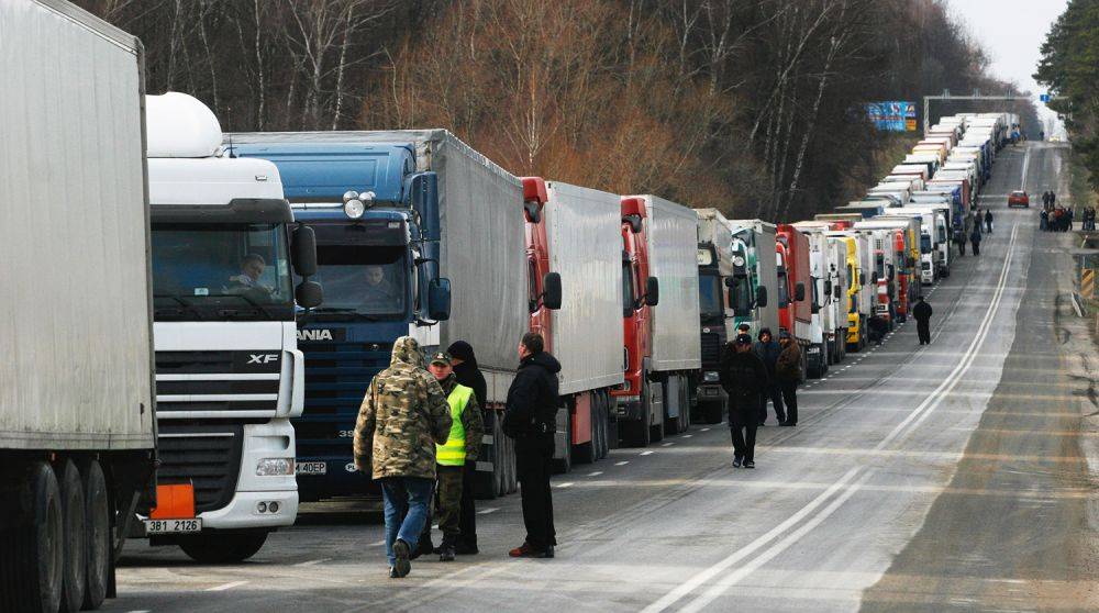 Забастовка перевозчиков в Польше – поляки устраивают скандалы украинским водителям – видео