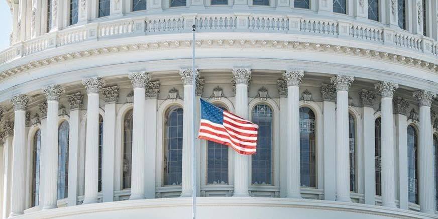 Сенат США одобрил законопроект о временном финансировании, чтобы избежать шатдауна