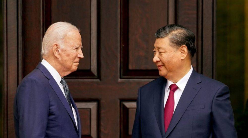 В МИД Китая возмутились из-за того, что Байден снова назвал Си Цзиньпина диктатором