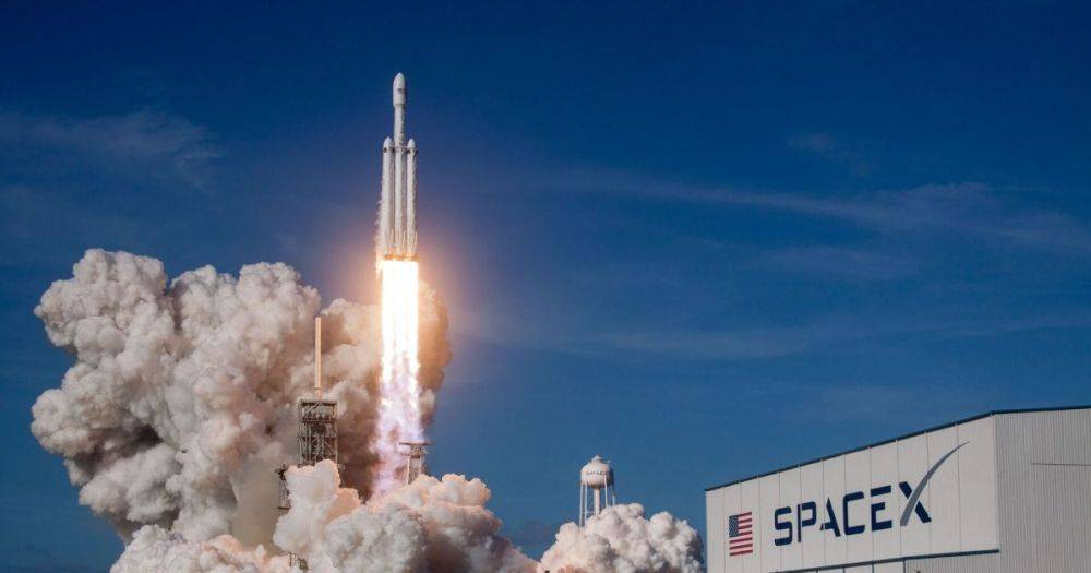Носитель взорвался: SpaceX второй раз запустила в космос ракету Starship, как прошло испытание