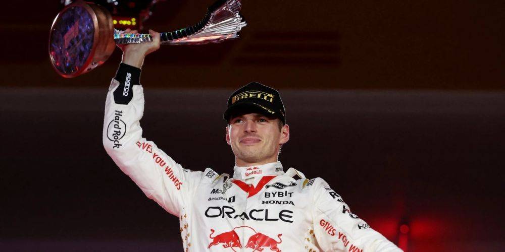 Дебютный Гран-при Лас-Вегаса. Макс Ферстаппен выиграл и эпичная борьба за серебро — видео