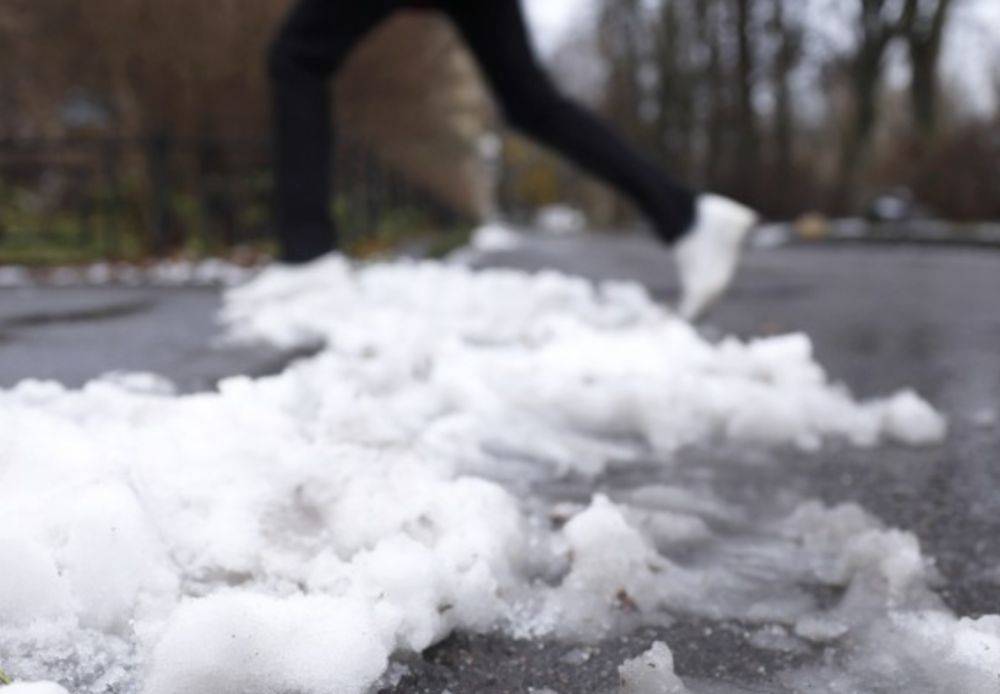Морозы и мокрый снег: какие "сюрпризы" подготовила погода украинцам на завтра
