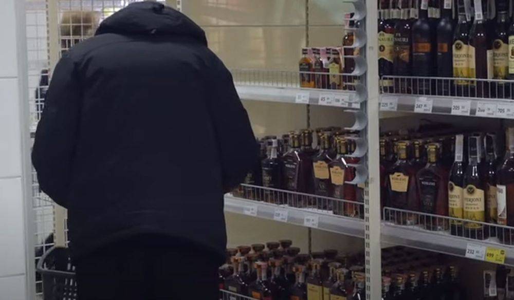 Перед Рождеством и Новым годом: Минэкономики повышает цены на алкоголь - разница ощутима