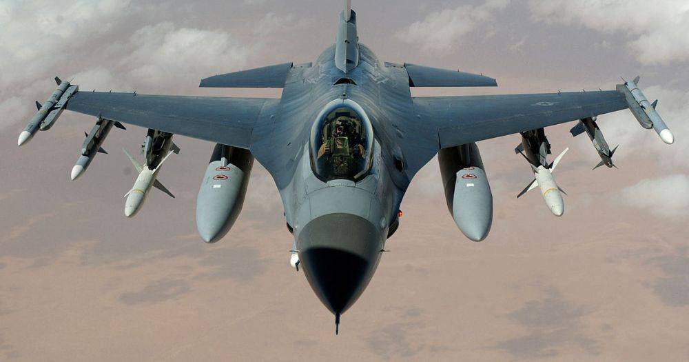 "Ожидаем самостоятельных вылетов": в Воздушных силах рассказали, как идут учения пилотов на F-16