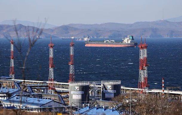 Танкерные компании отказывают возить российскую нефть из-за санкций - СМИ