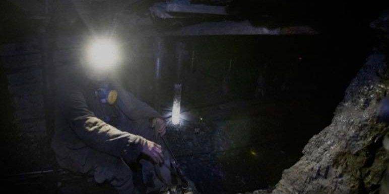 Более 70 шахтеров заблокированы под землей: в Донецкой области из-за обстрелов обесточены три шахты