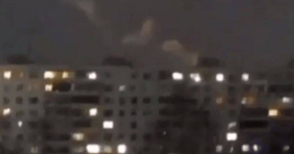 Смоленский авиазавод атаковали неизвестные БПЛА: зафиксированы разрушения, — соцсети (видео)