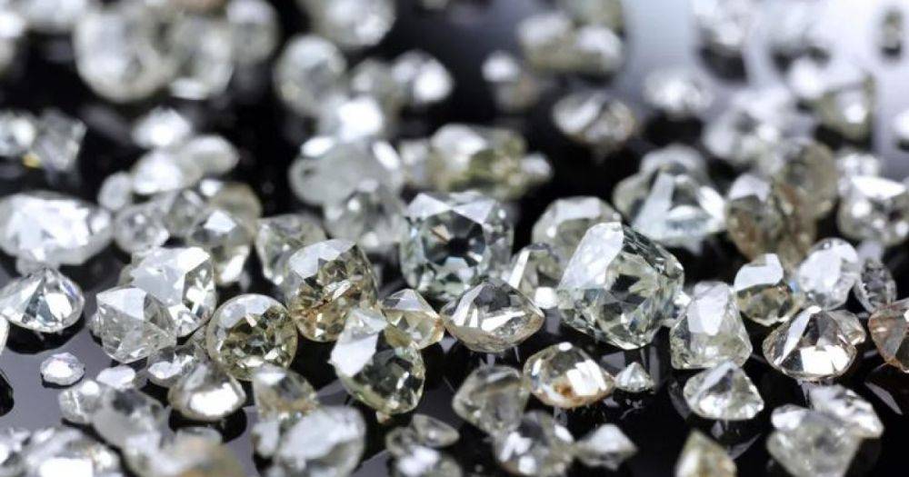 Еврокомиссия одобрила запрет на продажу российских алмазов — СМИ