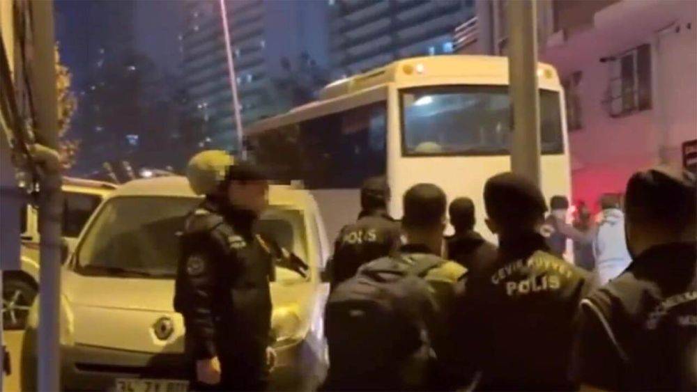 В результате очередного полицейского рейда в Стамбуле задержали 512 нелегальных мигрантов