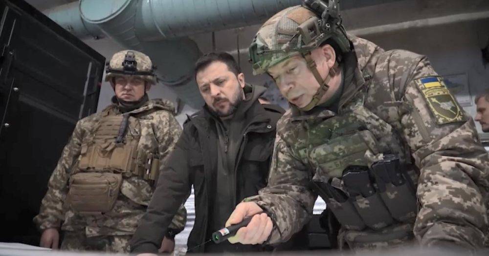 "Платите самую высокую цену": Зеленский побывал на командном пункте ВСУ под Купянском (видео)