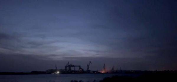 ВСУ ударили ракетами по заводу «Залив» в Керчи и повредили российский корабль. Что известно