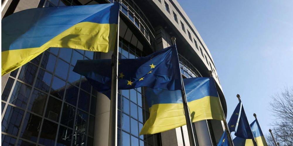 Еврокомиссия предложит начать переговоры о вступлении Украины и Молдовы в ЕС — Reuters
