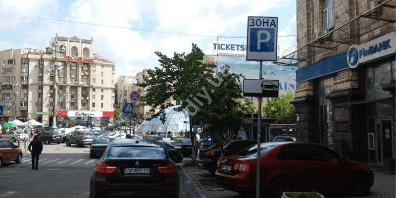Изменения в ПДД Украины: где теперь нельзя останавливать автомобиль — перечень разрешенных мест