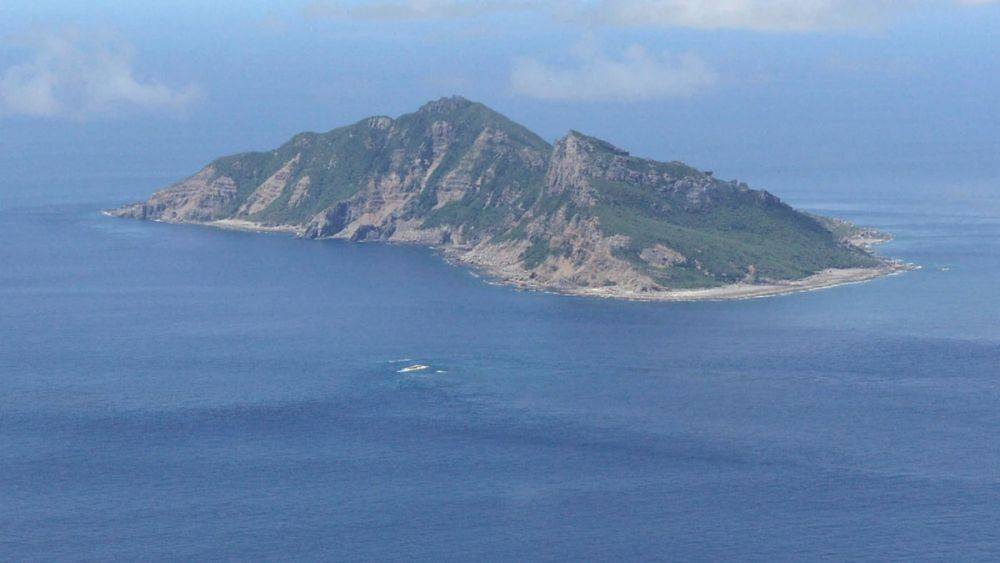 У Японии появился новый остров из-за извержения вулкана