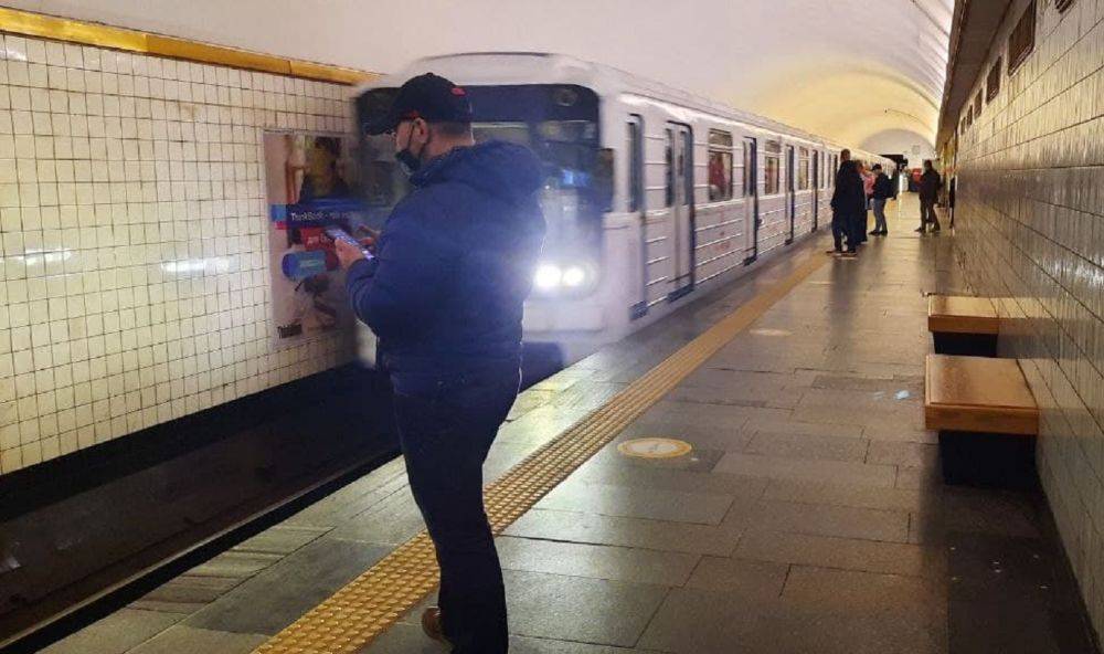 Закрытые станции метро будут работать и дальше: важное предупреждение для киевлян