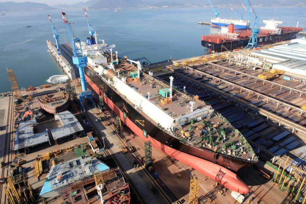 Гиганты в море. Почему КНР наращивает строительство кораблей-танкеров и автовозов