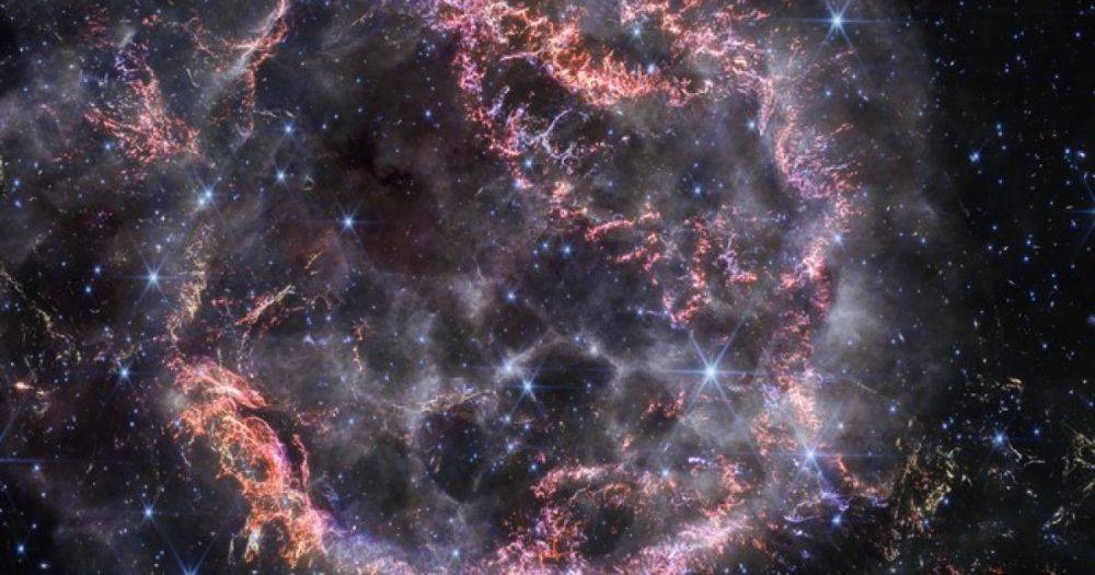 Телескоп NASA обнаружил "ребенка" сверхновой: новые особенности известного взрыва (фото)