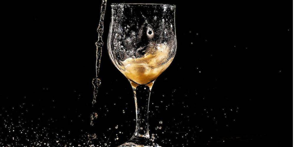 Алкогольная аналитика. Ученые из США предложили перспективный способ ограничить потребление спиртного