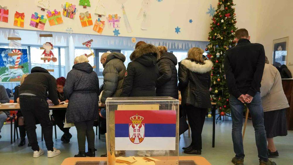 Досрочные выборы в Сербии: сможет ли Вучич укрепить свою власть?