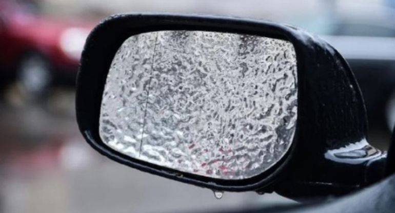 Зеркало авто в плохую погоду – зачем нужна зубная паста – полезный лайфхак