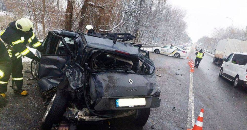 Под Киевом произошло масштабное ДТП с маршруткой: есть пострадавшие
