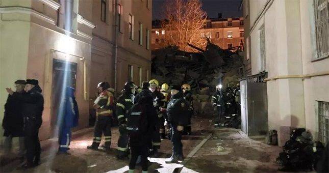 В центре Санкт-Петербурга обрушился шестиэтажный дом