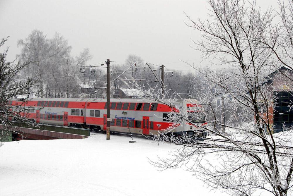 Жители Литвы выкупили билеты на поезда в Польшу