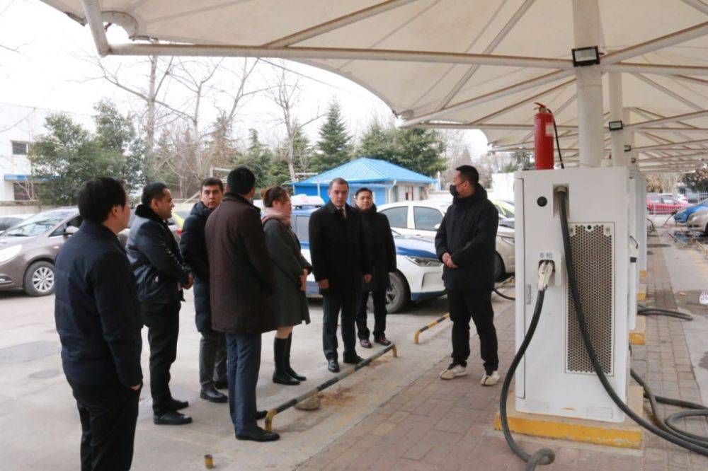 Китайская компания установит 50 тысяч электрозаправок в Узбекистане