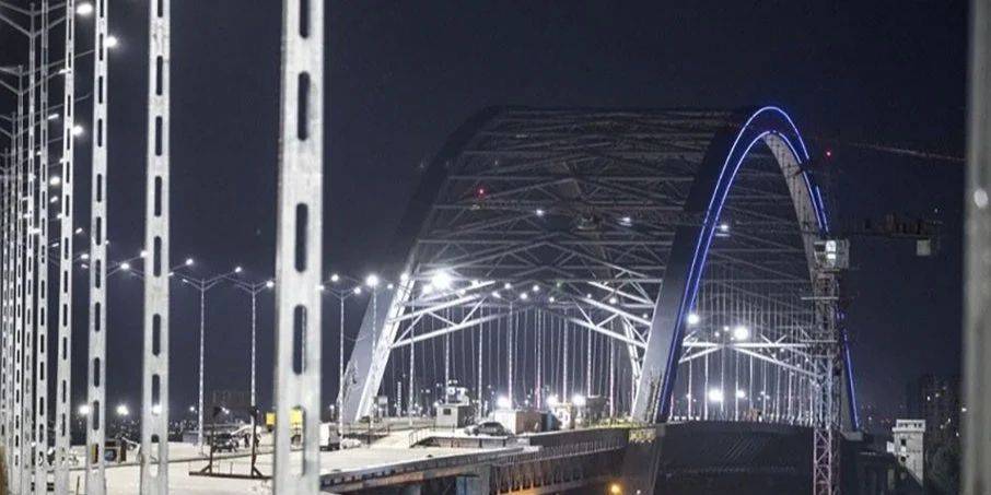 В Киеве разоблачили миллионные убытки на строительстве недавно открытого Подольского моста