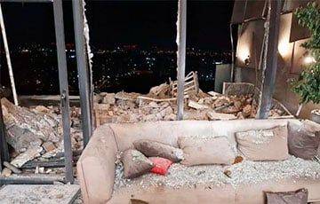 «Огромная дыра вместо стен»: шокирующие фото с места удара «шахедами» по зданию в Киеве