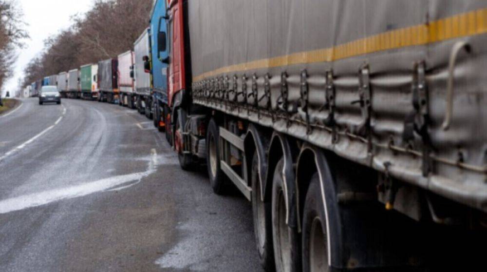 Заблокировано почти 4 тыс. грузовиков: какая ситуация на границе с Польшей