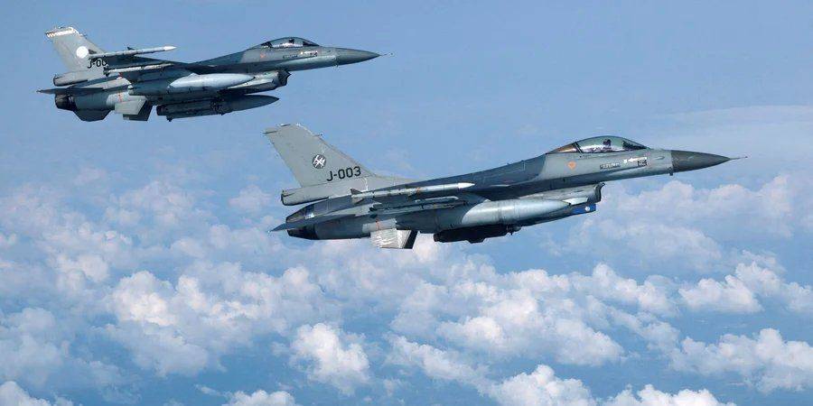 Нидерланды начинают подготовку к передаче Украине первых 18 самолетов F-16 — премьер Рютте